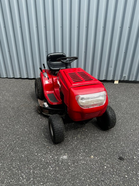 Käytetty YardMachines RL 638