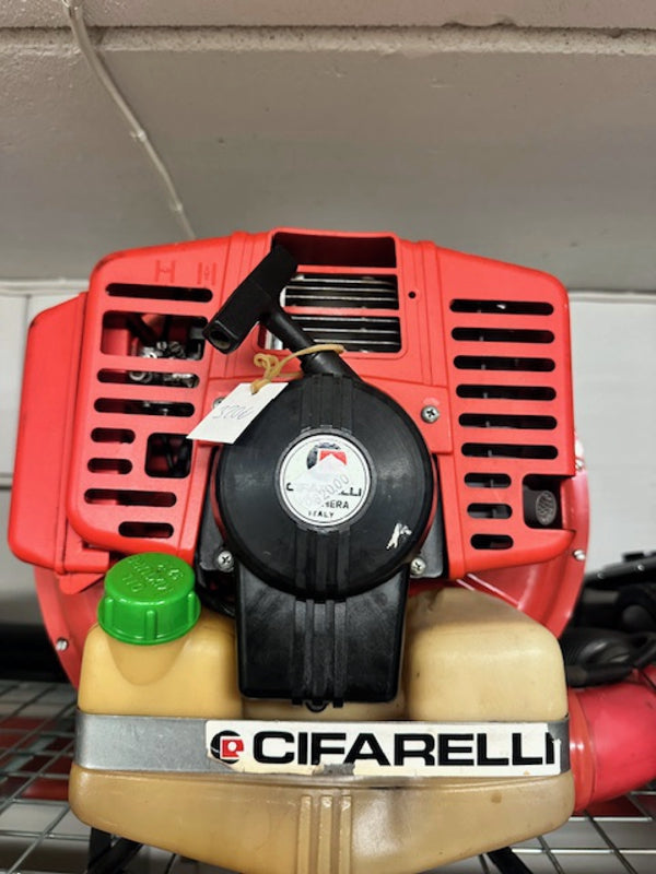 Käytetty Cifarelli M88 reppupuhallin