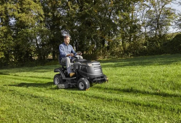 Puutarhatraktori Alpina AT3 98 HA, ST400